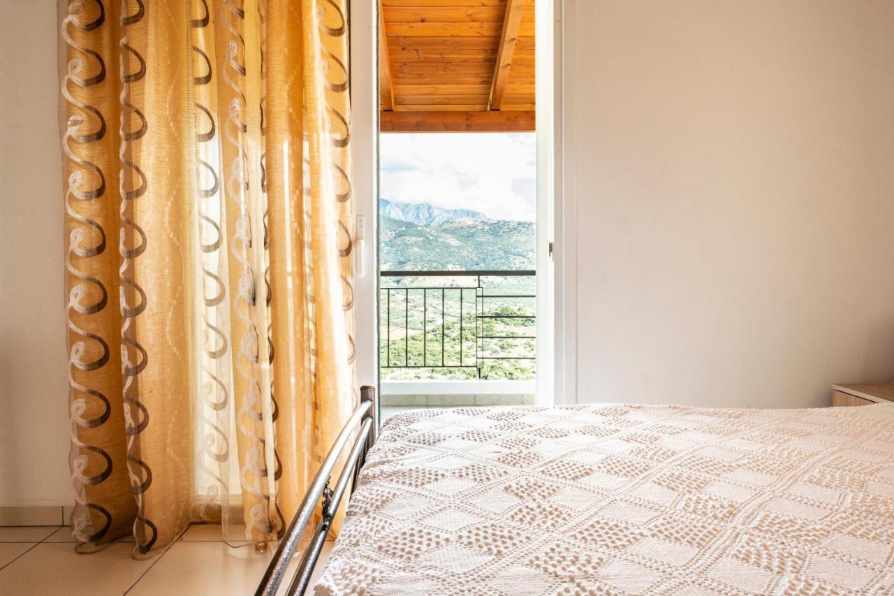 Apartments Aneta'S House Himare Exterior photo